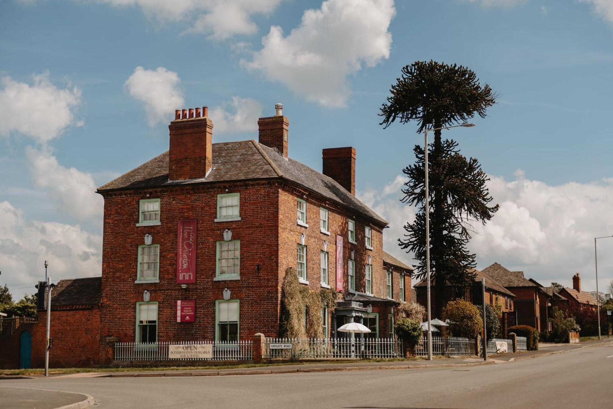 Old Orleton Inn Wellington  Exterior foto
